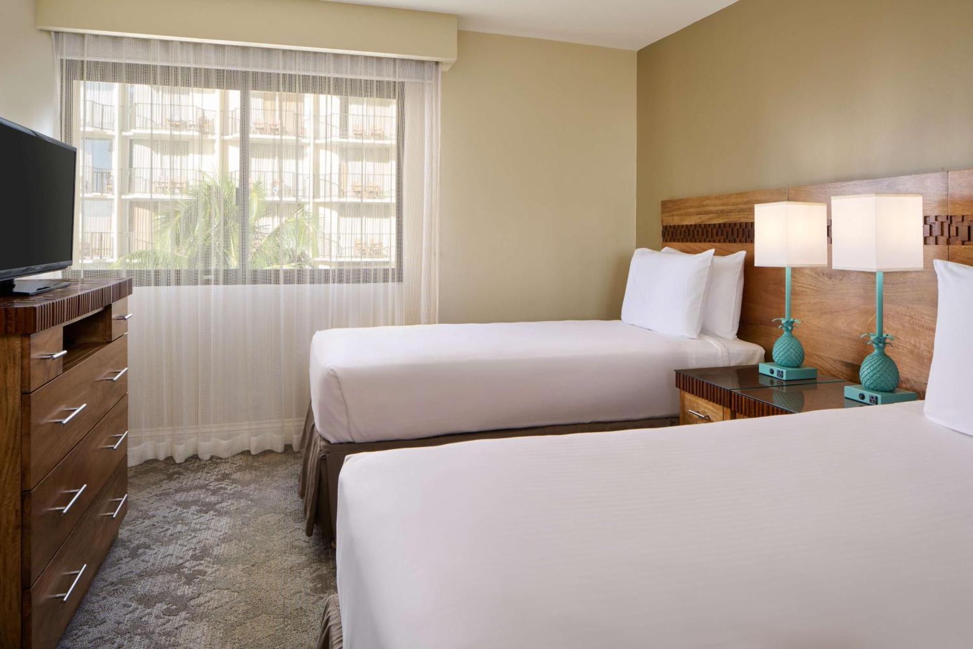 Aston Waikiki Beach Tower Honolulu Exterior photo A bedroom at the Hilton Las Vegas