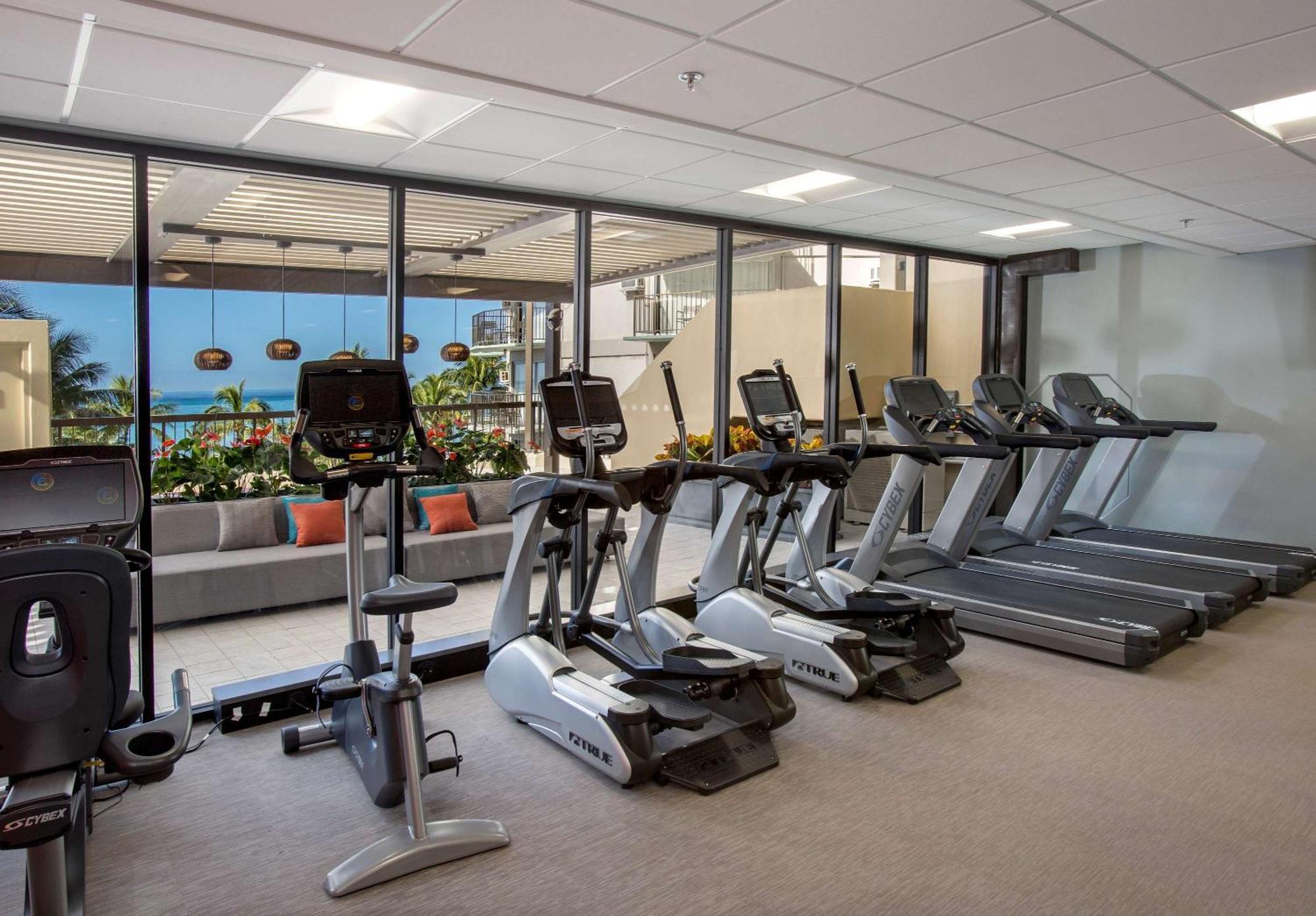 Aston Waikiki Beach Tower Honolulu Exterior photo The gym at the Four Seasons Hotel, Honolulu