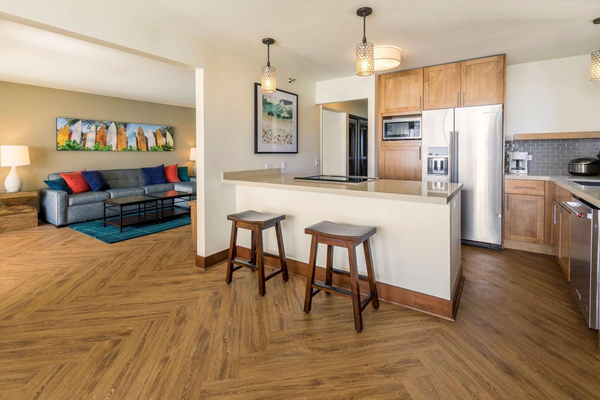 Aston Waikiki Beach Tower Honolulu Exterior photo A kitchen in a typical apartment
